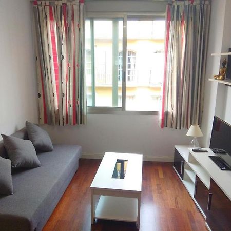 מאלגה Plaza Merced Apartamentos מראה חיצוני תמונה